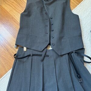 Zara Gray Vest and Skort Set with Belt